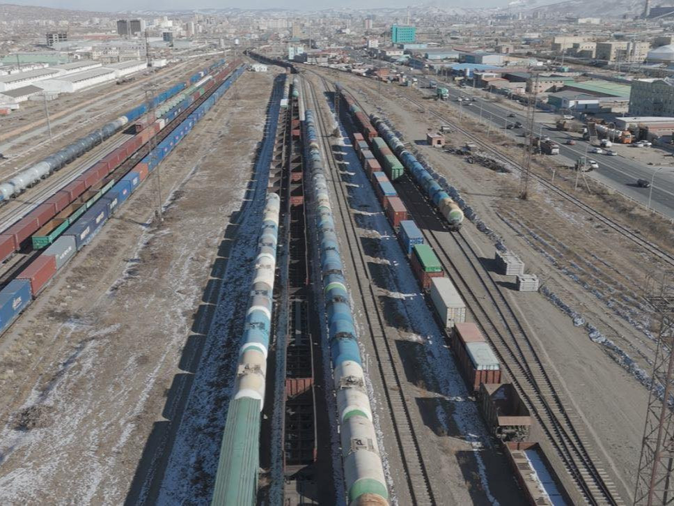 Өнөөдрийн байдлаар 179 вагон АИ-92 автобензин импортоор иржээ