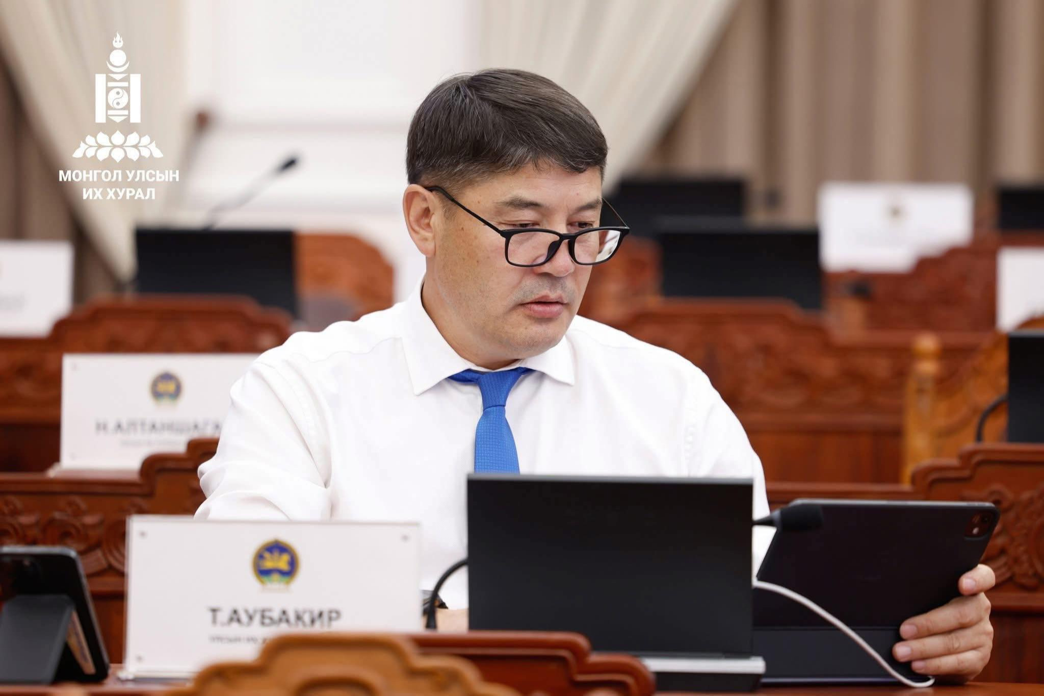 Т.Аубакир: Банкуудыг тэтгэврийн зээлийн хүүгээ бууруул, хугацаагаа багасга гэж бид хэлэх боломжгүй