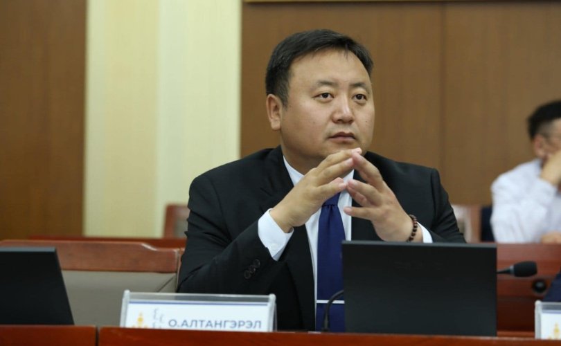 О.Алтангэрэл: Өөрөө болон хүүхдүүдээрээ нийлж хийсэн луйвраараа алдартай гишүүн асан намайг гүтгэжээ