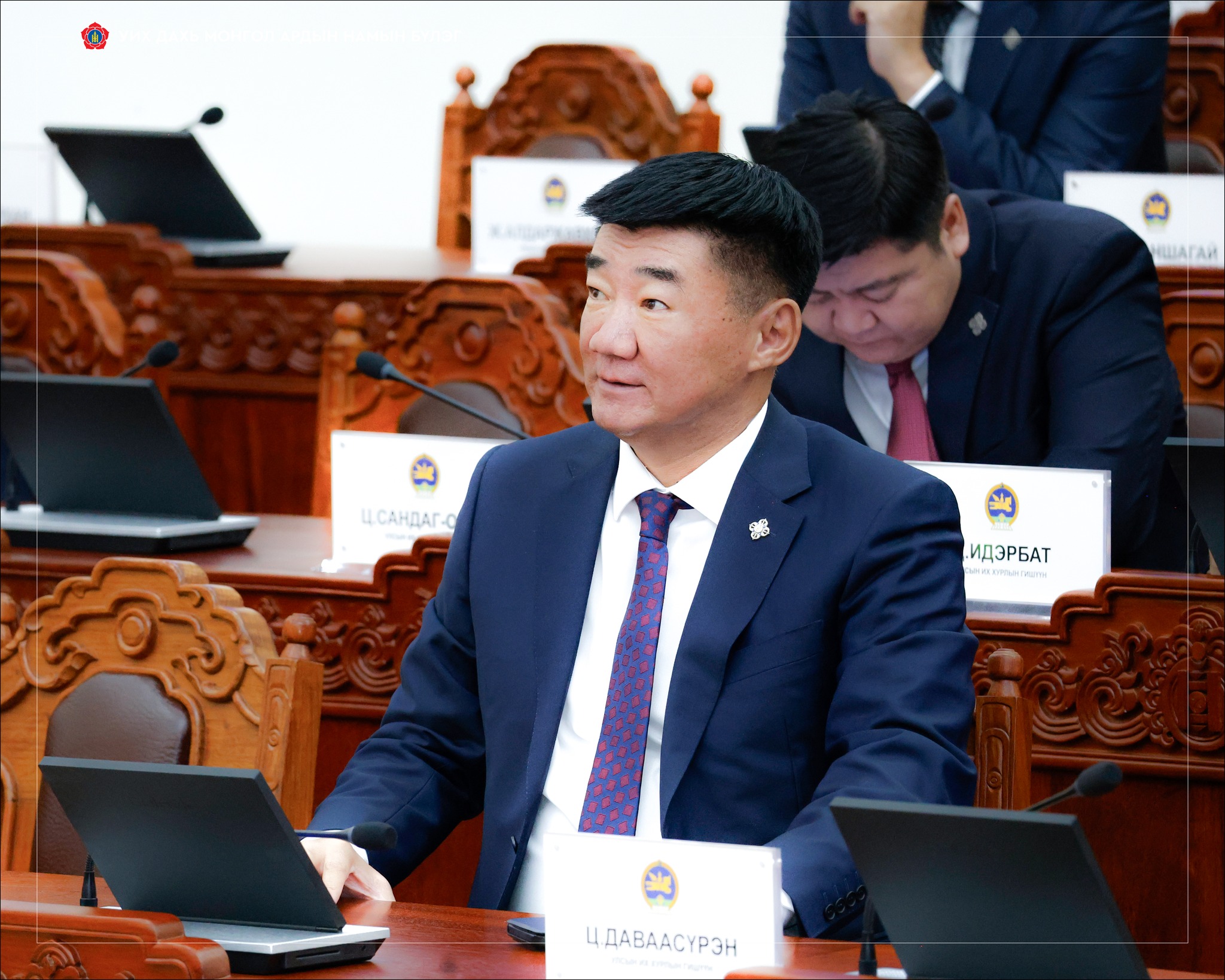 С.Бямбацогт: Залуу гишүүд маниусаасаа ялгаа алга