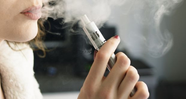 Долоо хоногт нэг удаа vape хэрэглэдэг байсан эмэгтэй 21 настайдаа уушигны хорт хавдраар оношлогджээ