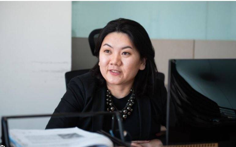 Дэд сайд Б.Солонгоо төрийн албан тушаалтнуудын сөрөг мэдээллийг устгуулах нөхцөлтэй 2.2 тэрбум төгрөгийн гэрээ байгуулжээ