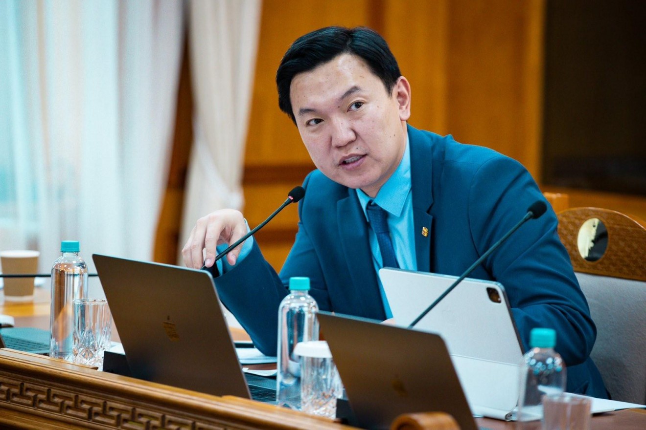 Иргэдийг онилсон ипотек буюу УИХ-ын дарга хулгайчидтай биш иргэдтэй тэмцэх үү