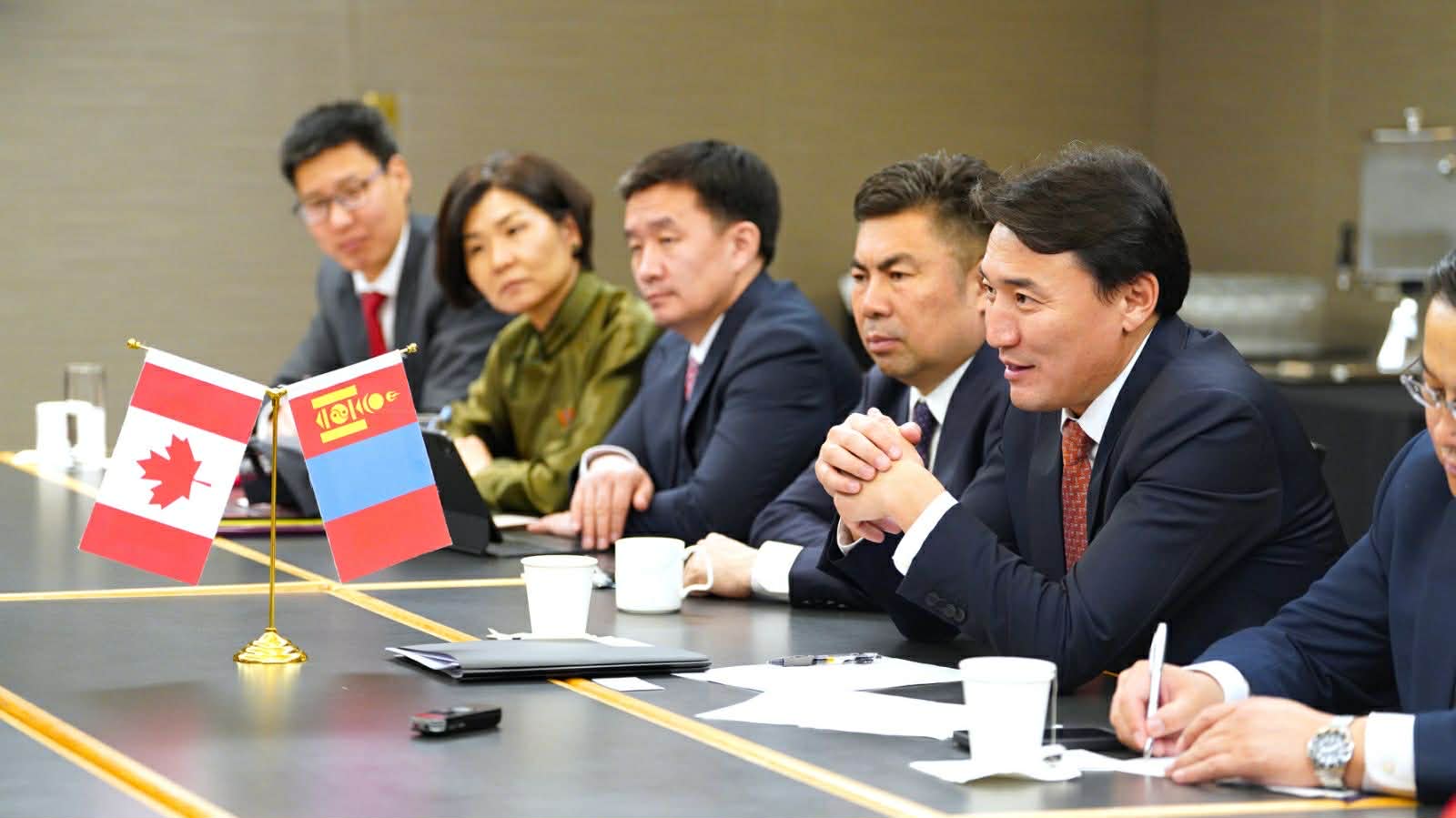 PDAC-2026: Аж үйлдвэржилтийг дэмжих, нэмүү өртөг шингээсэн үйлдвэрлэл хөгжүүлэхэд хамтран ажиллахаа илэрхийллээ