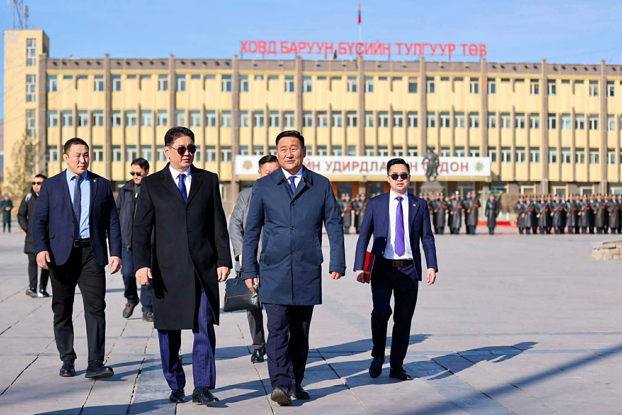 Ерөнхийлөгч У.Хүрэлсүх баруун бүсийн тулгуур төв Ховд аймгийн иргэдтэй уулзлаа