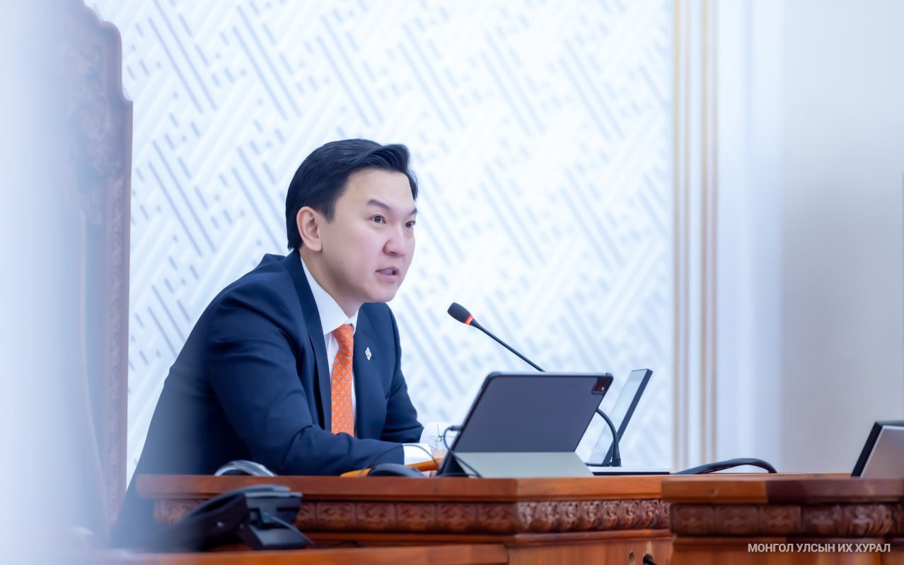 Улс төрийн тоглоом улс орны шоглоом болох учиргүй