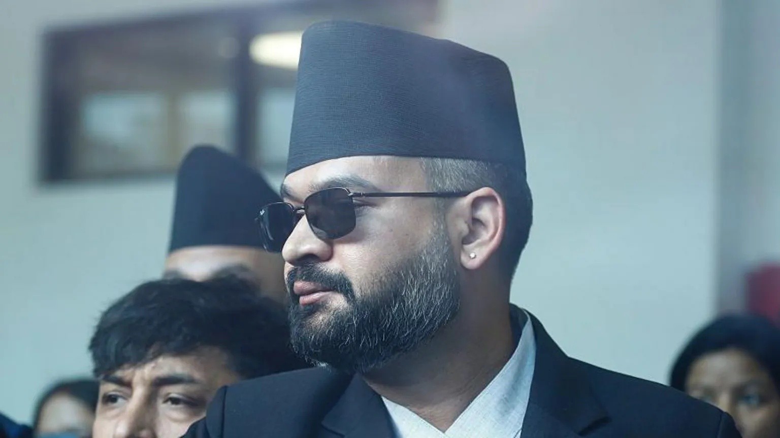 Непалд реппер гаралтай улстөрч Ерөнхий сайдаар томилогдож, тангаргаа өргөлөө