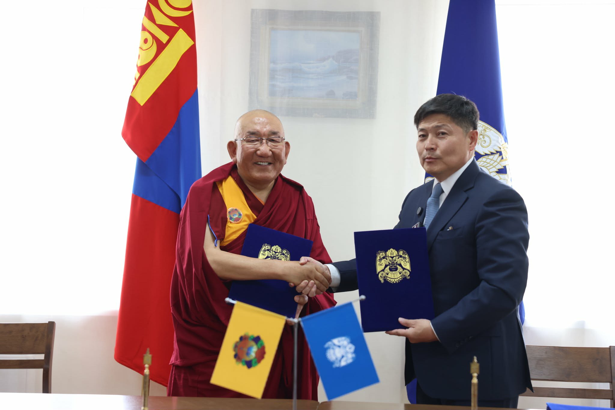 “Энэрэл нигүүсэл оюун билгийн төв” ТББ-аас “Ахмадын амралт, сувиллын төв”-ийн барилгыг ашиглалтад оруулан нийслэлийн өмчид хүлээлгэн өглөө