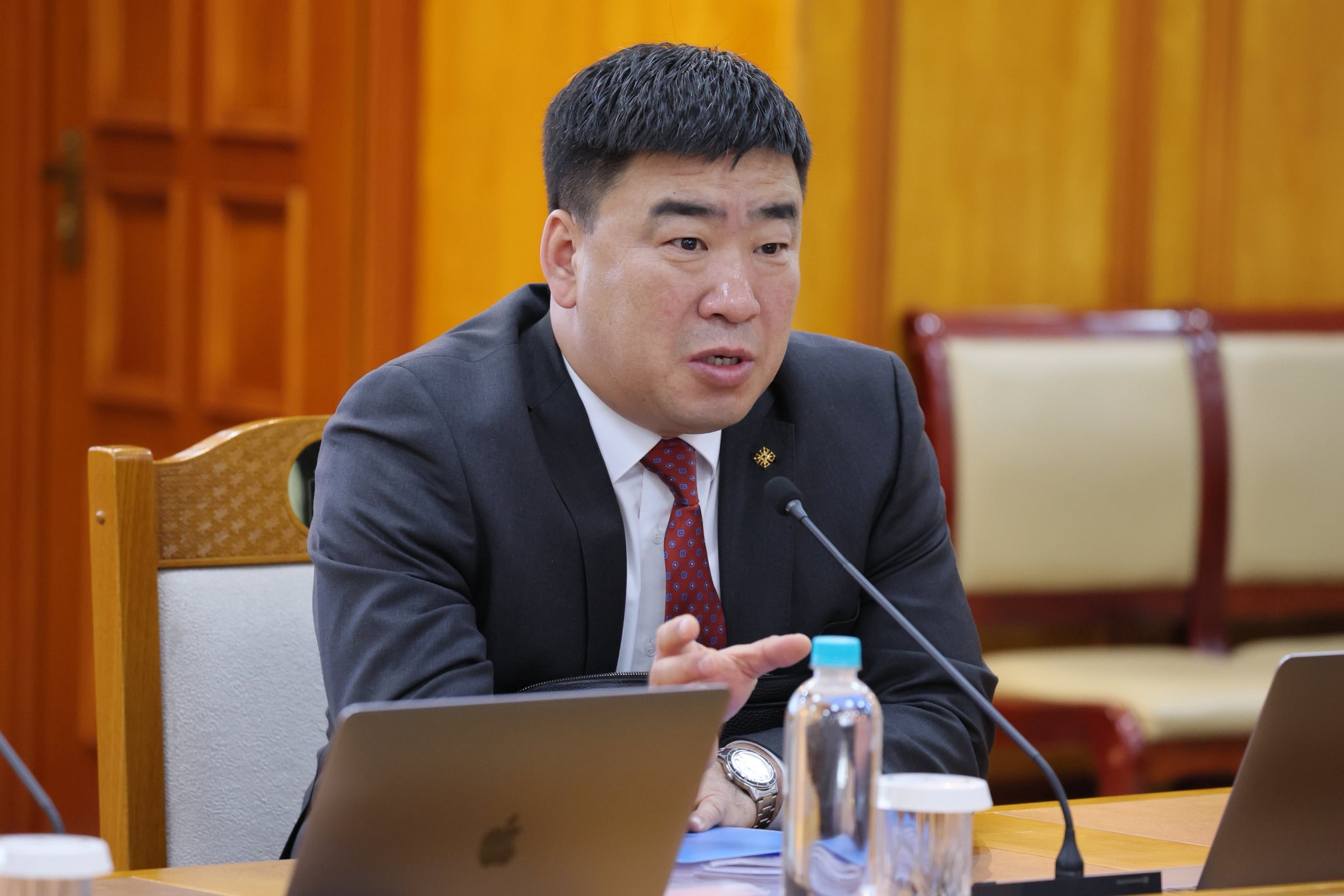 Ц.Идэрбат: Махны үнэ талх шиг өөр өөр үнэтэй байна