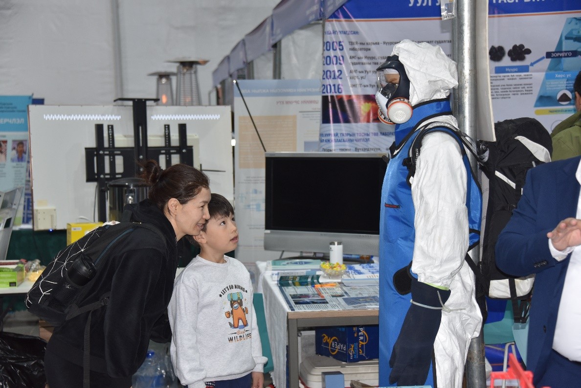 “НЭЭЛТТЭЙ ХААЛГАНЫ ӨДӨР”-ийн нээлттэй байгууллагыг онцоллоо