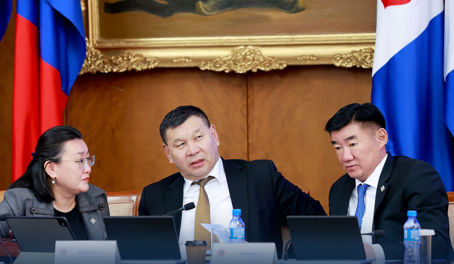 Монгол хүүхэд, залуусыг мэдлэг, ур чадварын хоцрогдлоос чөлөөлье" мэдээлэл сонслоо