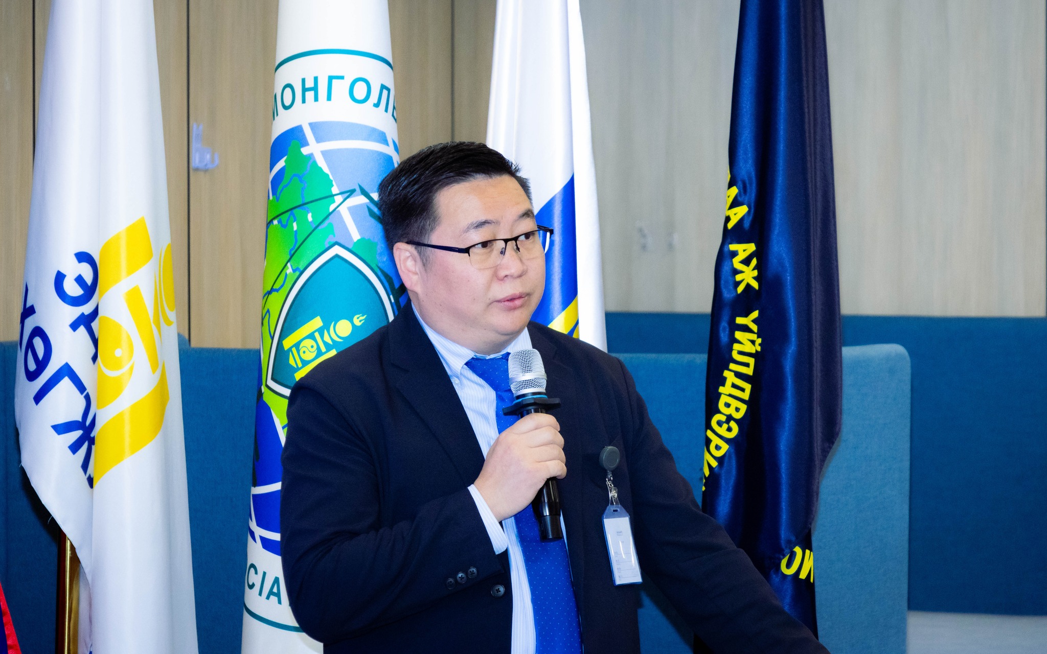 “Хүн төвтэй төрийн үйлчилгээ-иргэдийн оролцоо” хэлэлцүүлэг боллоо