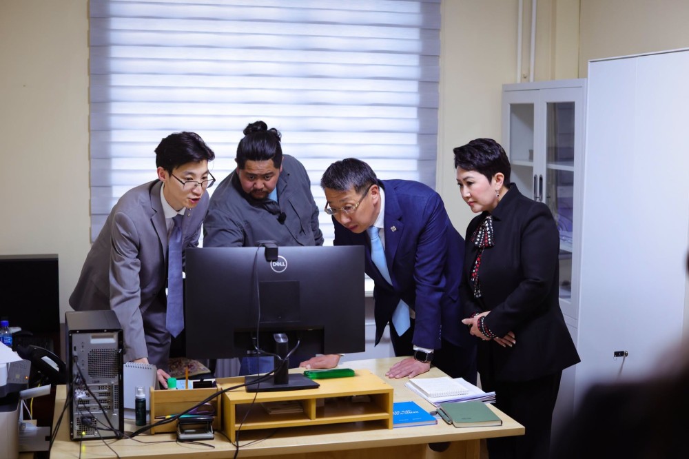 Е-Mongolia-гаас 12 төрлийн лавлагаа, тодорхойлолтыг таван хэлээр авна 