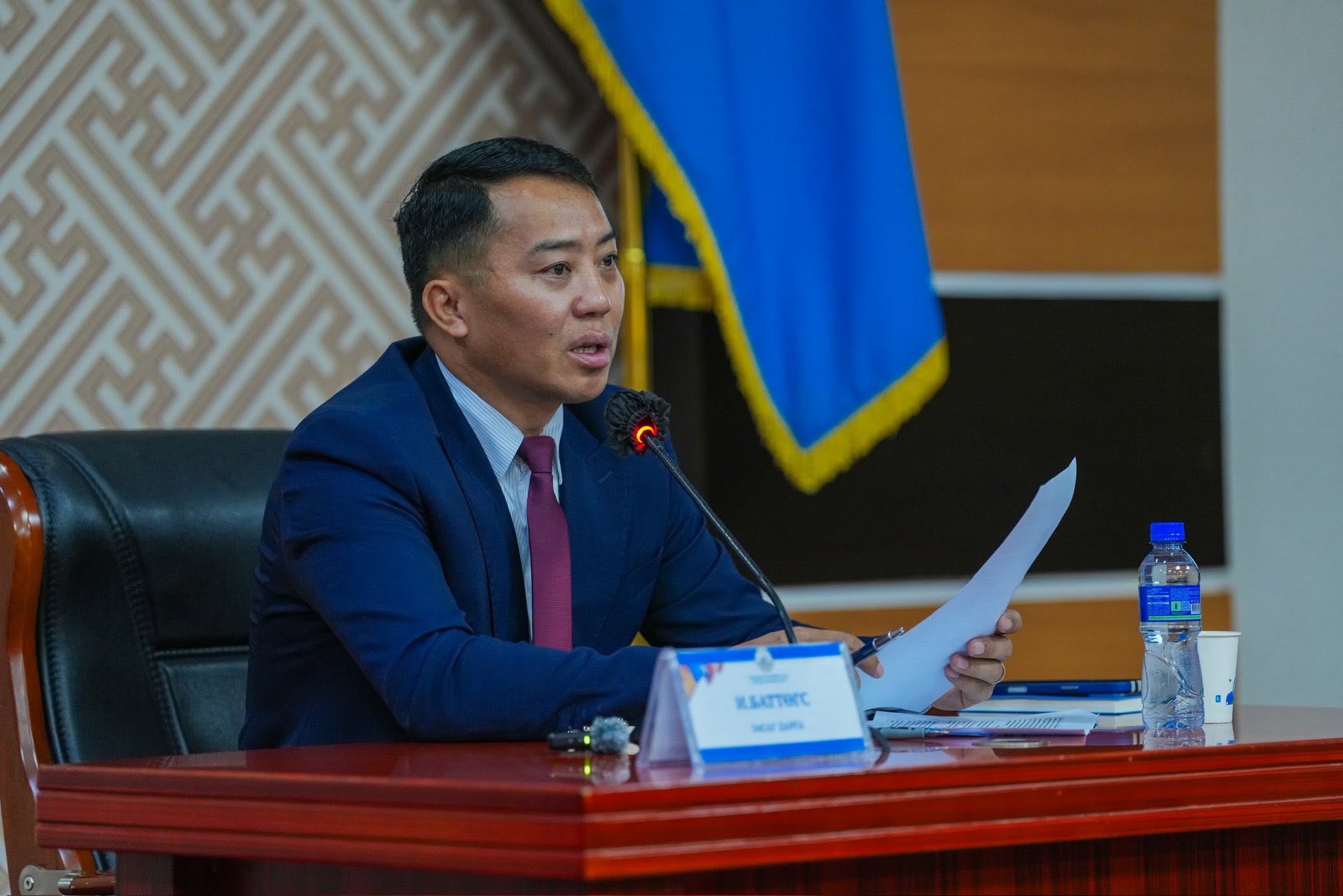 Баянзүрх дүүргийн удирдах ажилтнуудын XII шуурхай зөвлөгөөн боллоо